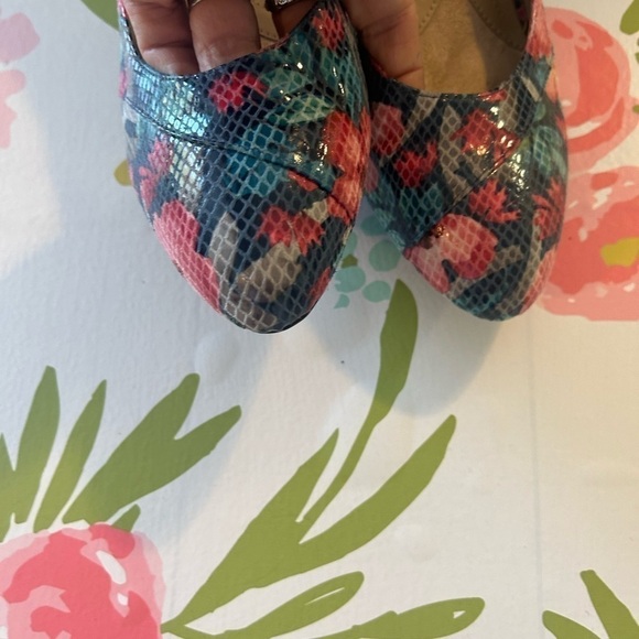 Neutralizers, ladies, size 10 floral high heels, snake, skin, print - Picture 7 of 10